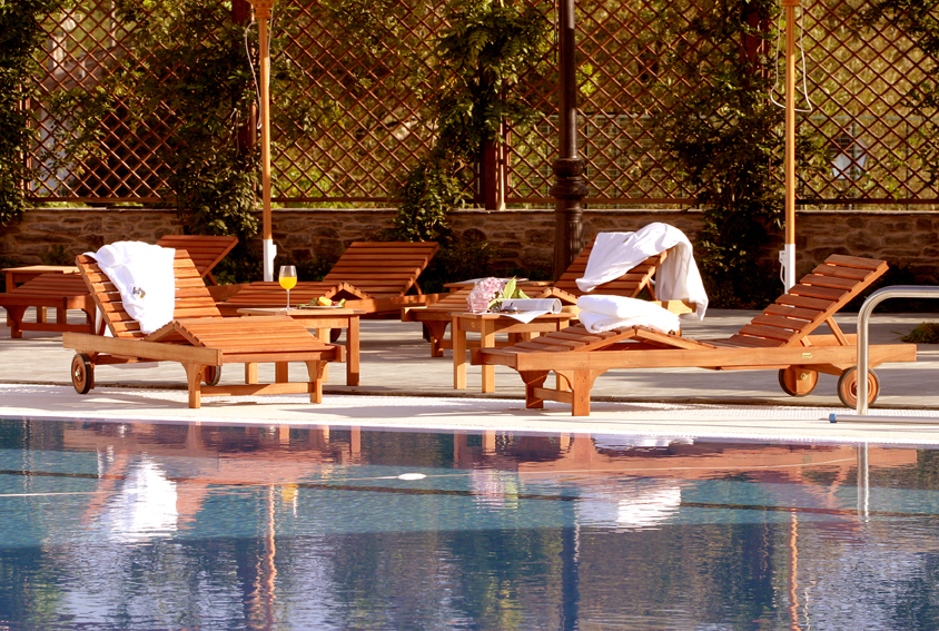 Encerramento da piscina e jacuzzi  Pazo do Río A Coruña